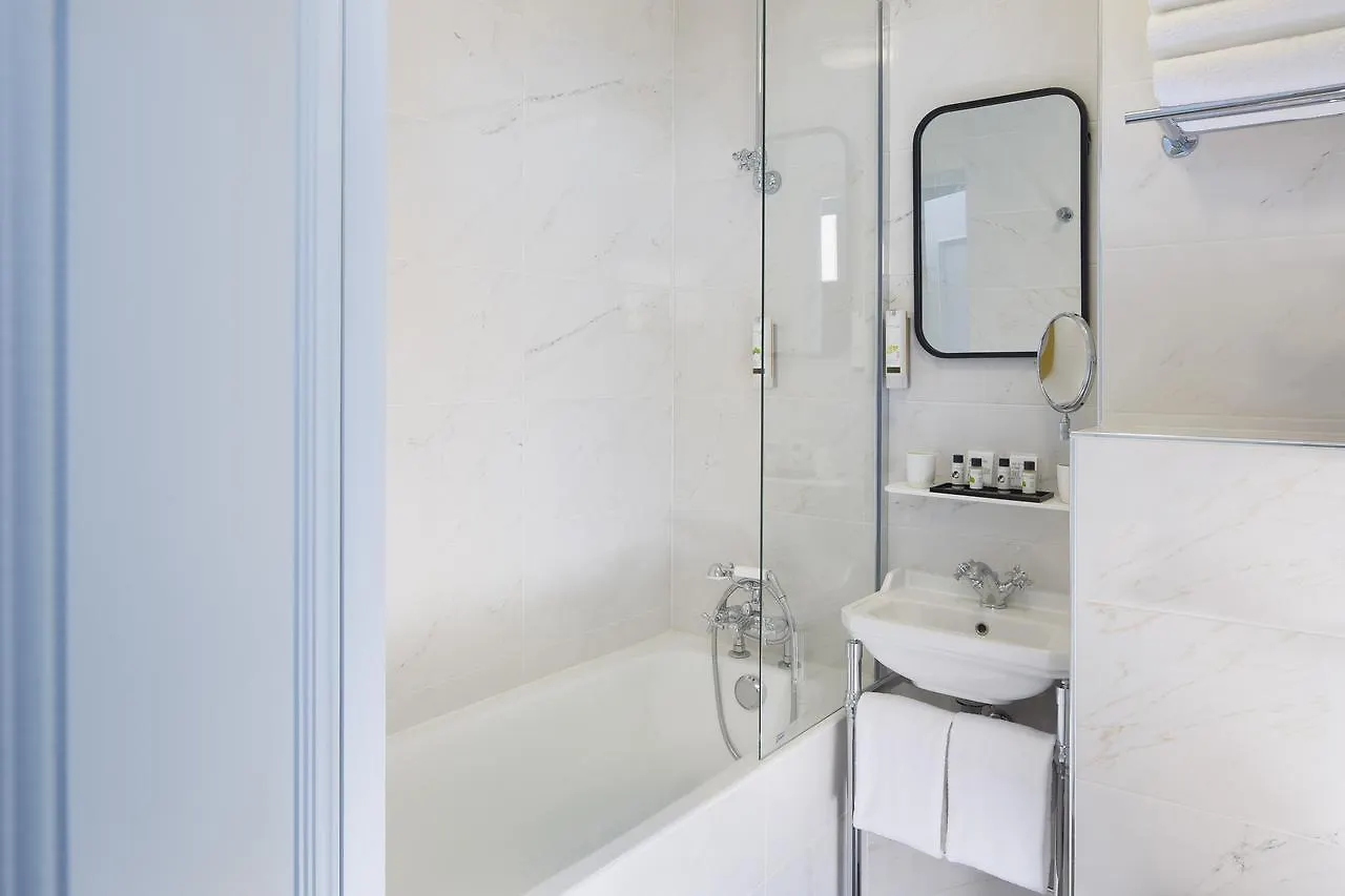 Hotel Celeste Batignolles Montmartre Paris