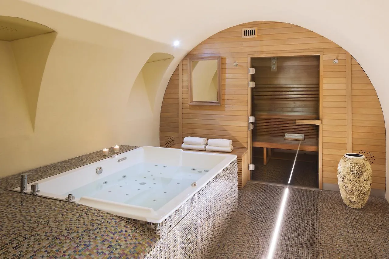 Celeste Batignolles Montmartre 4* 파리